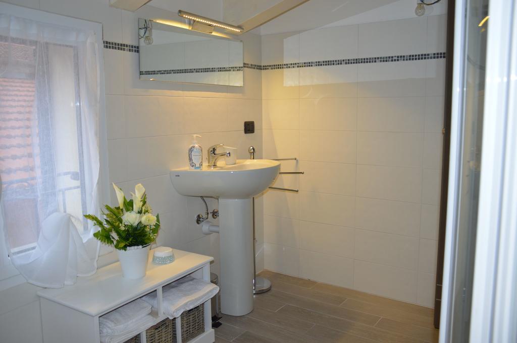 Il Cuore Del Borgo - Holiday Home Borgomaro Exterior foto
